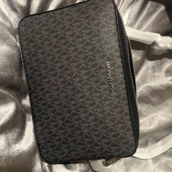 Michael Kors Jet Set Crossbody Bag Purse NEW Black Logo - Picture 6 of 7